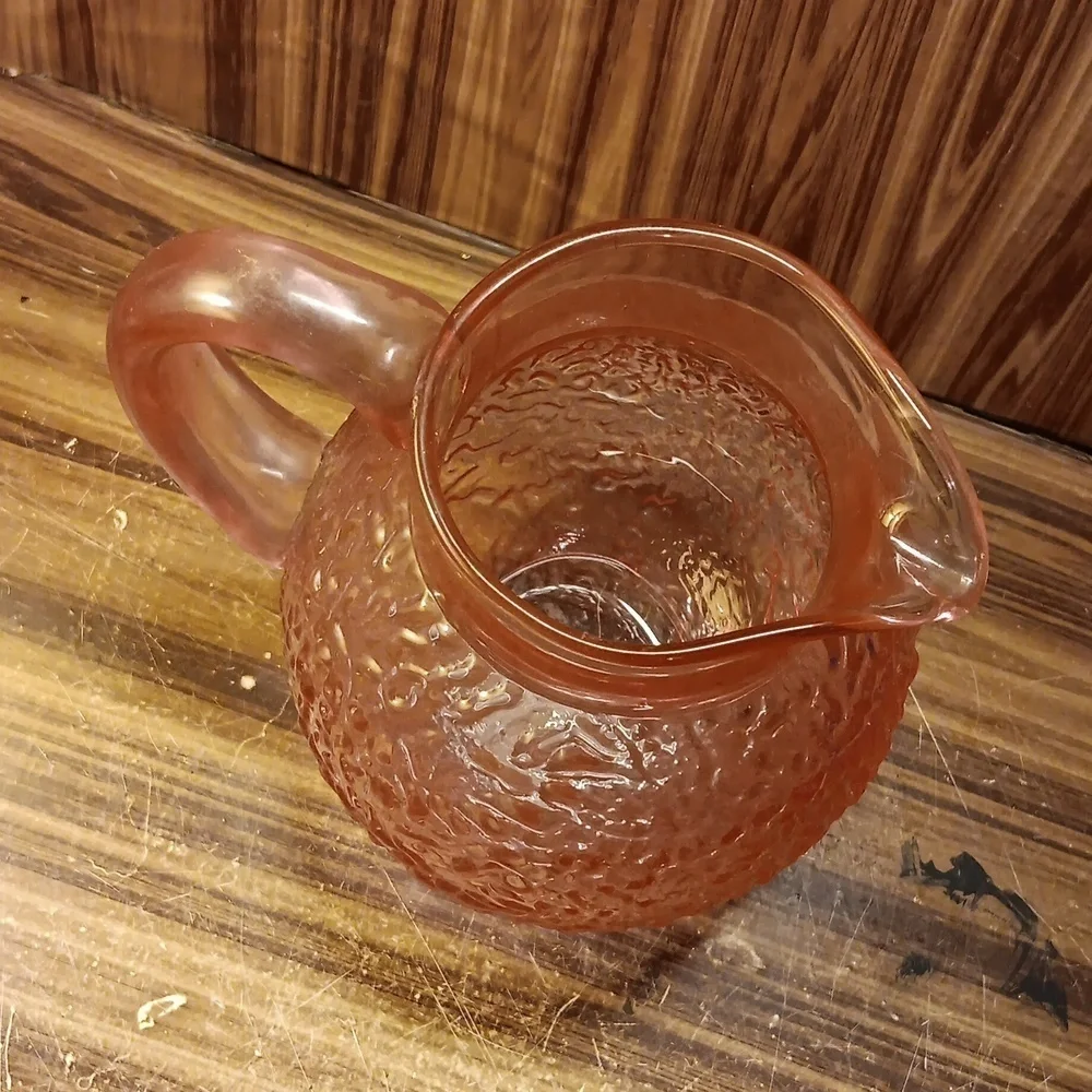 Vintage 1980s Teleflora pink textured glass pitcher